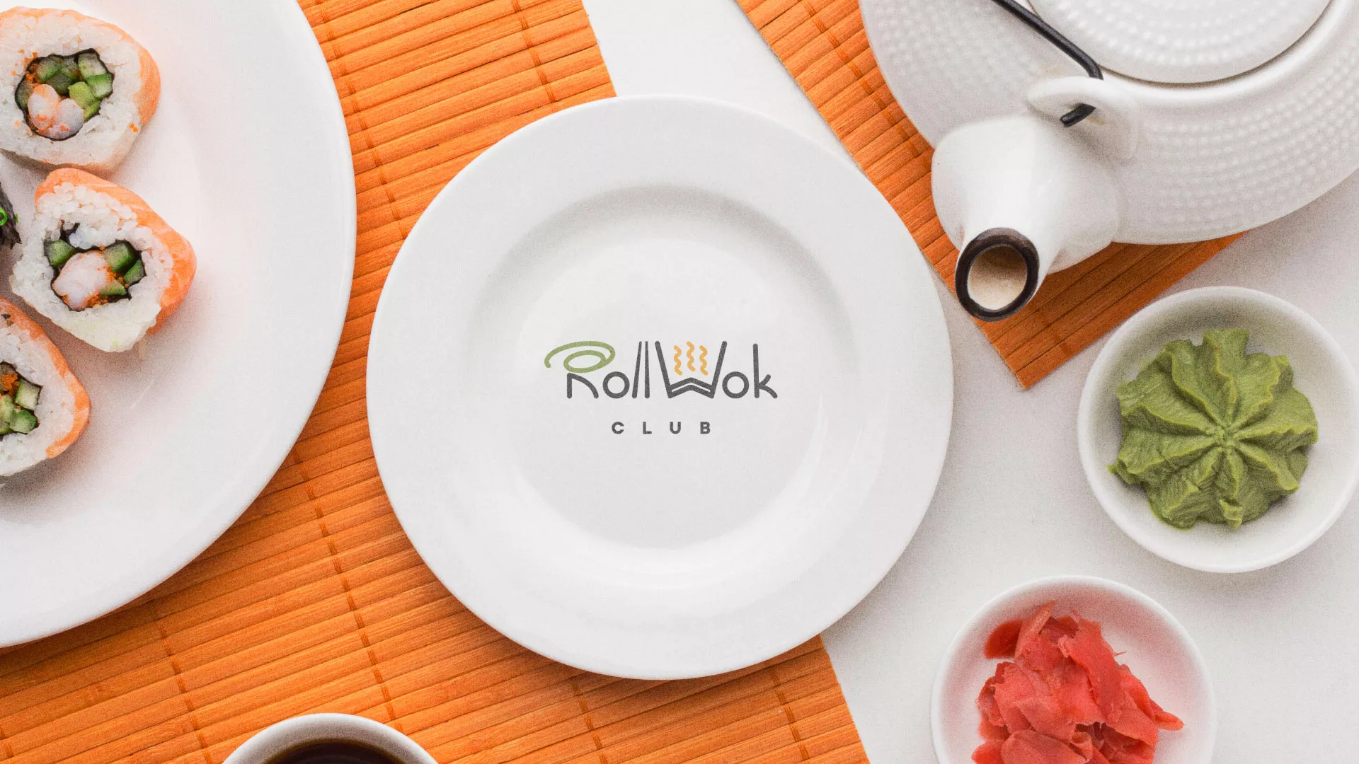Разработка логотипа и фирменного стиля в Богородске для суши-бара «Roll Wok Club» Разработка логотипа и фирменного стиля в Богородске для суши-бара «Roll Wok Club»